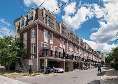 Lorraine Park Townhouses, Toronto