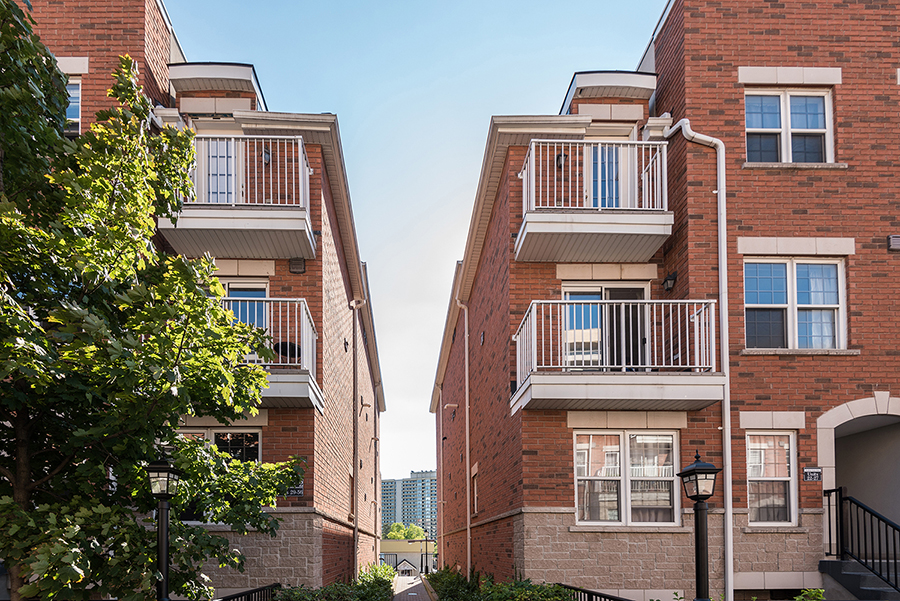 Four Winds Townhouses, Toronto